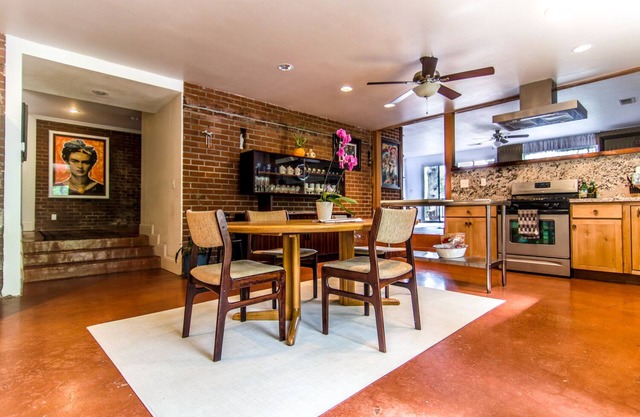 Alta Peak House~ Outdoor Pool; Private EV Outlet; Close to SNP entry
