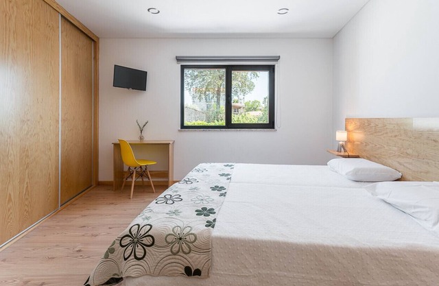ALTIDO Cosy unit w/ Gym & Communal pool