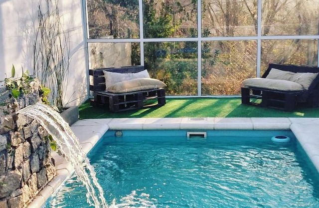 Altos del Pucara Piscina Climatizada vista a las sierras juegos infantiles