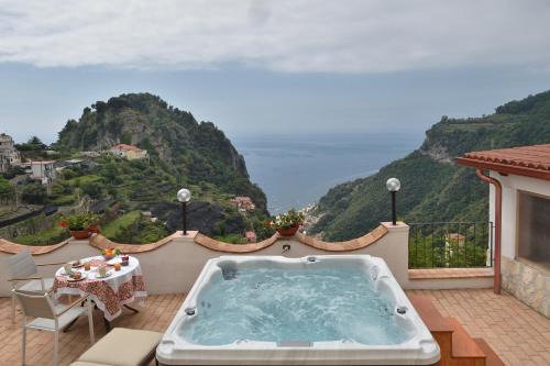 Amalfi 