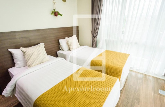 Amazing Apartment Posh Ayala Best Secure Spacious