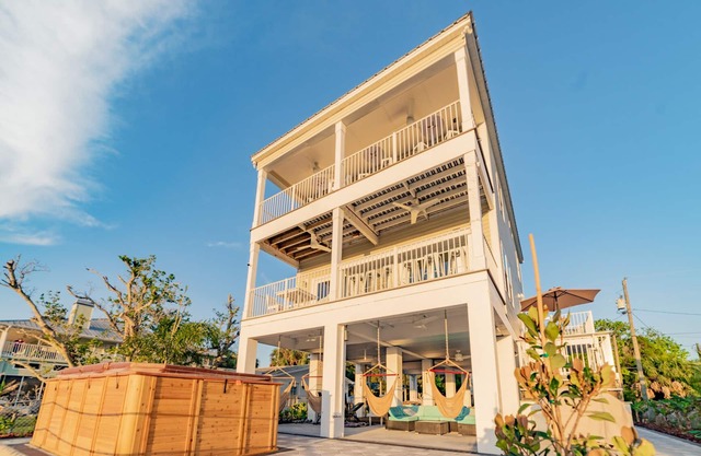 Amazing Gulf of Mexico Sunsets at Mangrove Manor!