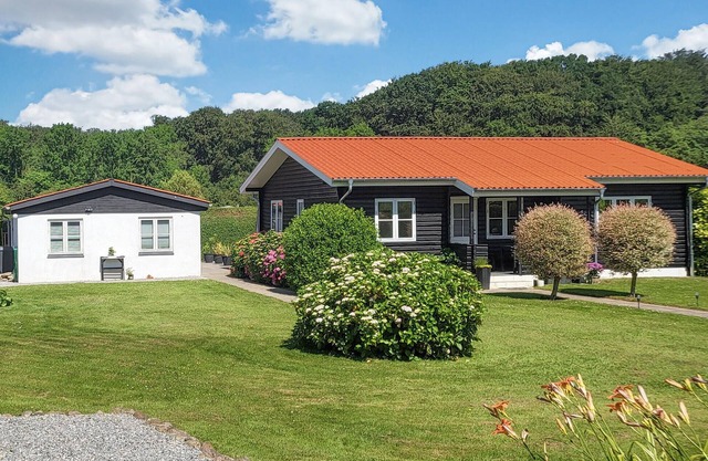 Amazing home in Augustenborg with WiFi