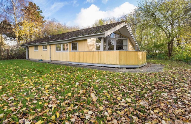 Amazing home in Føllenslev with sauna