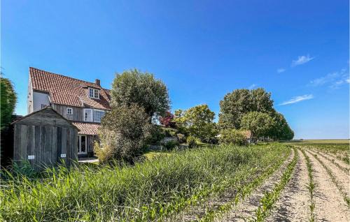 Amazing Home In Graauw
