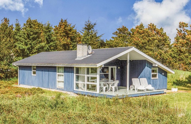 Amazing home in Ringkøbing with sauna