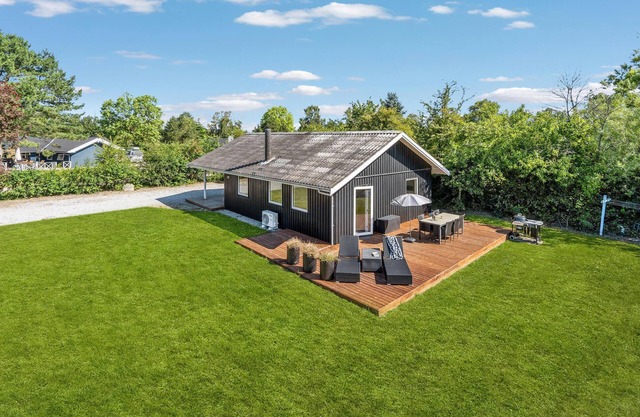 Amazing home in Sydals with sauna