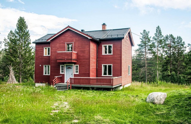 Amazing home in Tufsingdalen with WiFi