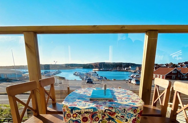 Amazing home in Väjern with 4 Bedrooms and WiFi