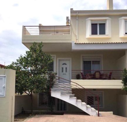 Amazing House in Kiato near the Beach