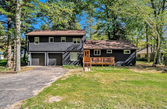 Amazing riverfront retreat with firepit, patio, W/D, & great views