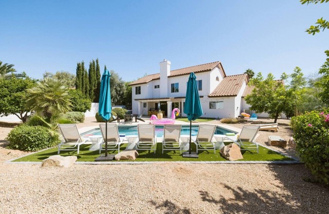 Amazing Scottsdale Large House Heated Pool/Spa!
