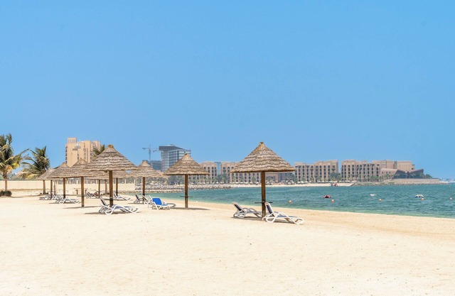 Amazing Stay With Beach Access & Balcony -rak