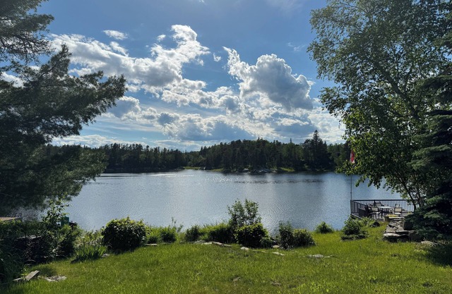 Amazing sunsets and fishing 🎣 on this lakefront cabin just minutes from Kenora!