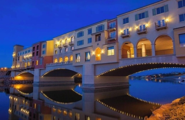 Amazing Views & Pool - Lake Las Vegas Retreat