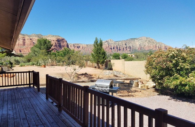 Amazing Views! Wonderful Reviews! Open Floor Plan! Beautiful Sedona Home!