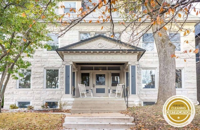 Amazing Vintage Mansion | Sleeps 16 /ABODEbucks