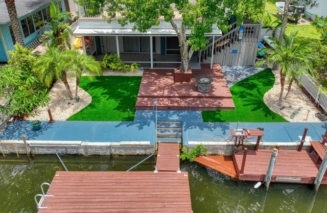 Amazing Waterfront Home for your Perfect Vacation!