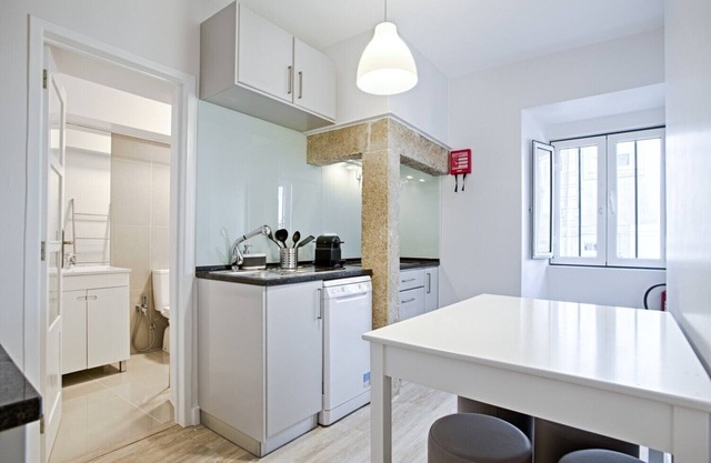 Ambassador Boutique Apartment I (C66)