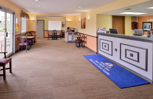 Americas Best Value Inn Knob Noster