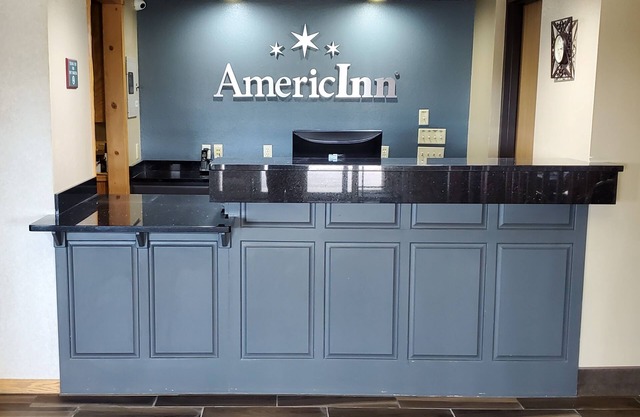 AmericInn by Wyndham Madison SD