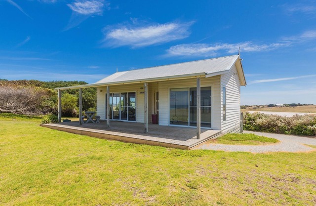 AMHURST Beachfront Cottage