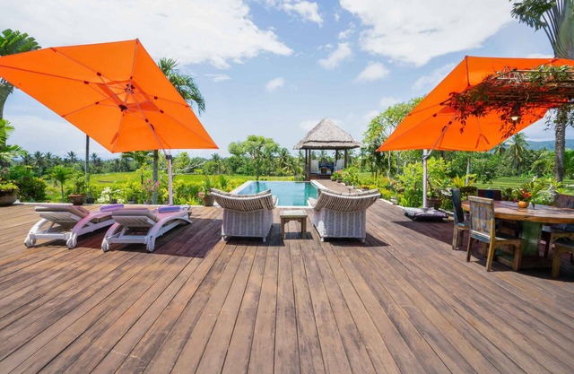 Amids Nature! 3BR Family Villa in Tabanan