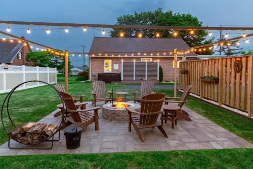 Amish Guest House - hottub, patio, swing, ebikes