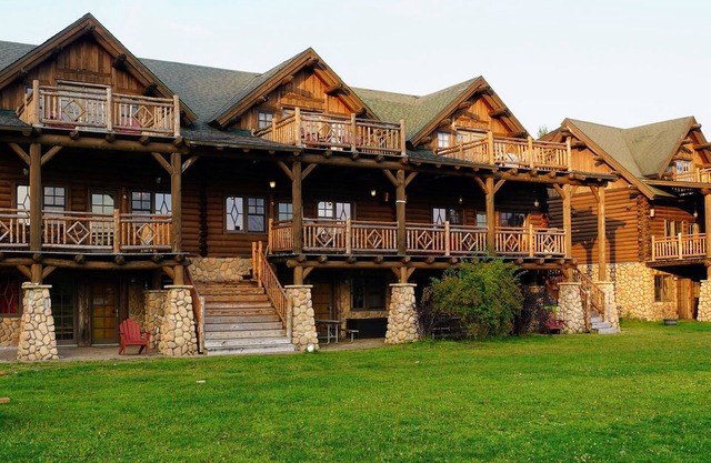 Ampersand Bay Resort
