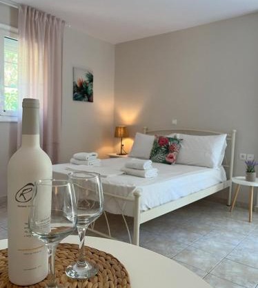 Anastasia's Garden - Green Apartment