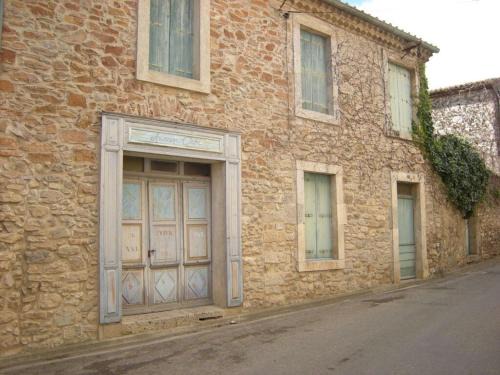 "Ancien Cafe" with roof terrace and balcony
