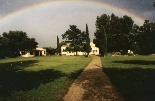 Ancienne Carrière: Atypical and unusual property