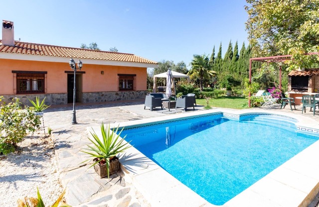 Andalusian rustic farmhouse with private pool