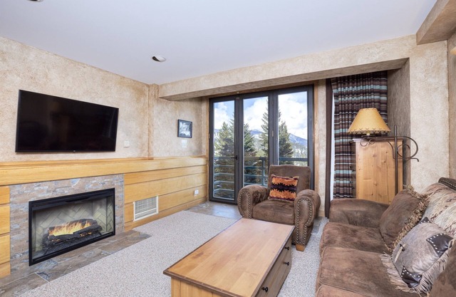 Andesite Vista-Shoshone Ski in/Ski out Condo