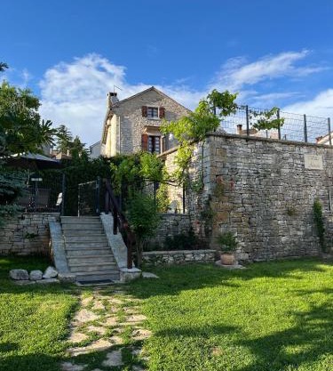Aneta authentic Istrian House with pool & garden - Pet Friendly