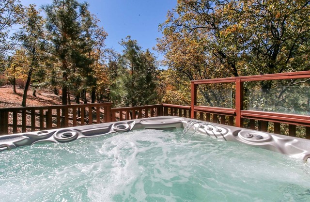 Angel View Chalet Family/Group Retreat | Central Moonridge Location