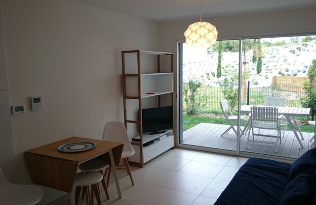 Anglet Biarritz love room 100m from the beach ! luxury residence