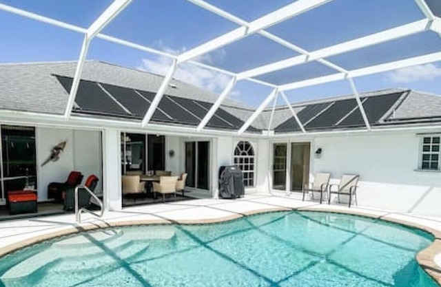 Anna's Estate in Rotonda West near golfing, parks & beaches