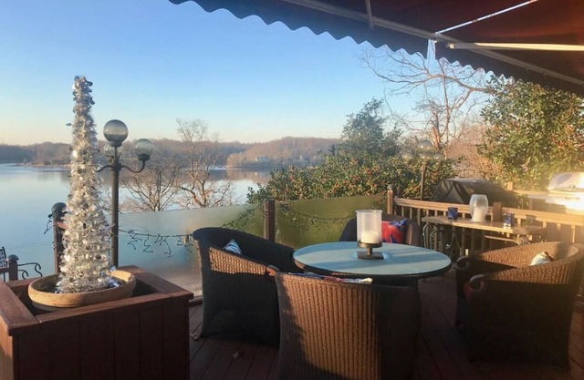 Annapolis, ~MD~ - Lovely & Spacious Severn River Waterfront