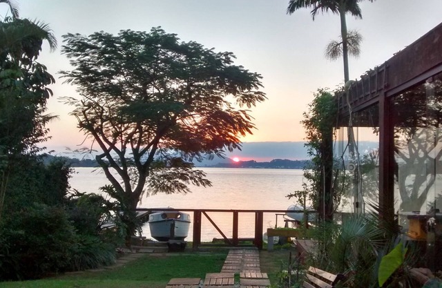 Annual rent - House on the edge of Lagoa da Conceição