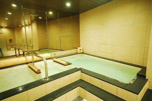 Anshin Oyado Ginza Shimbashi Station - For Men