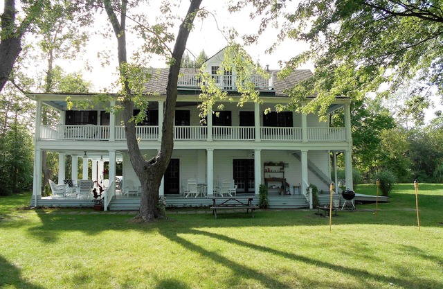 Antebellum Home up North - Enjoy this beautiful home!
