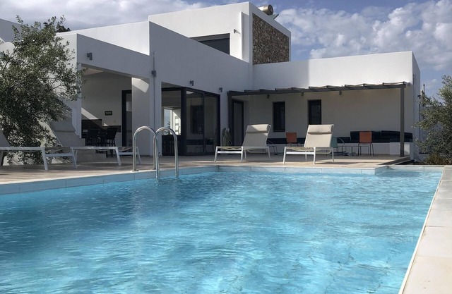 Antimachia: Villa with private pool