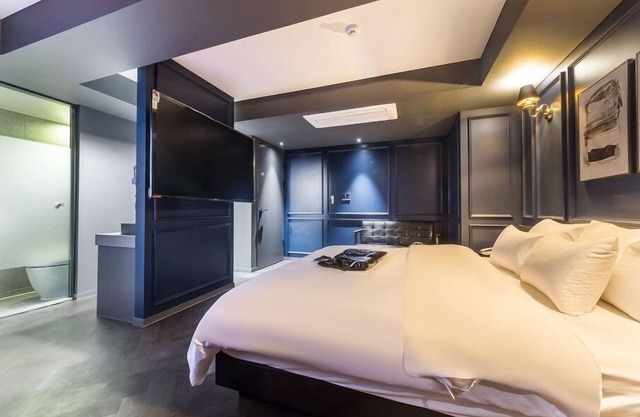 Anyang Premier Hotel XYM