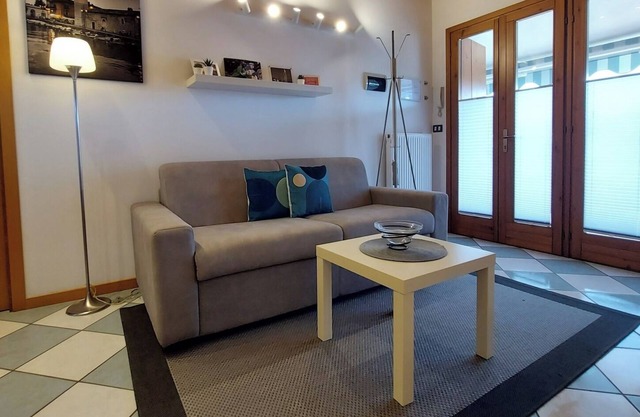 Apart Dina Lazise, pool, parking, WIFI, KLima, garden, laundry package