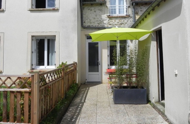 Apart. meublé.2 / 6 pers. Near Paris, the Etréchy Chauffour-91580