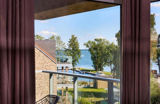 Apartament E18 w Nautica Resort nad jeziorem w Giżycku