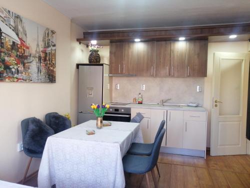 Apartament ,EDELVAIS- LUX'