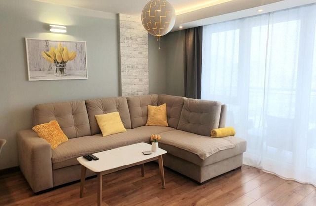 Apartament Jurajska Plaza, prywatne miejsce parkingowe , Targi