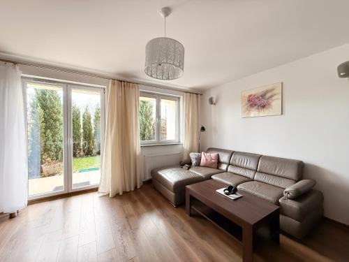 APARTAMENT POD GWIAZDAMI, z dwoma ogródkami i dwoma tarasami